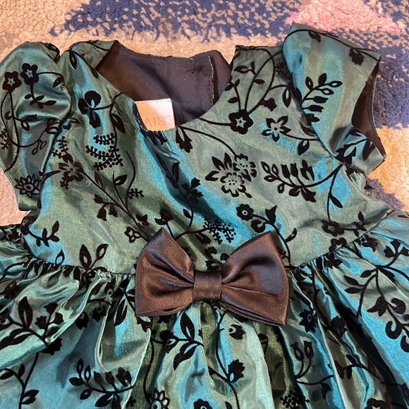 Shimmery holiday dress - Picture 4 of 6